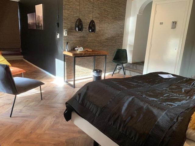 Herberg Restaurant 'T Zwaantje Mook Exteriör bild
