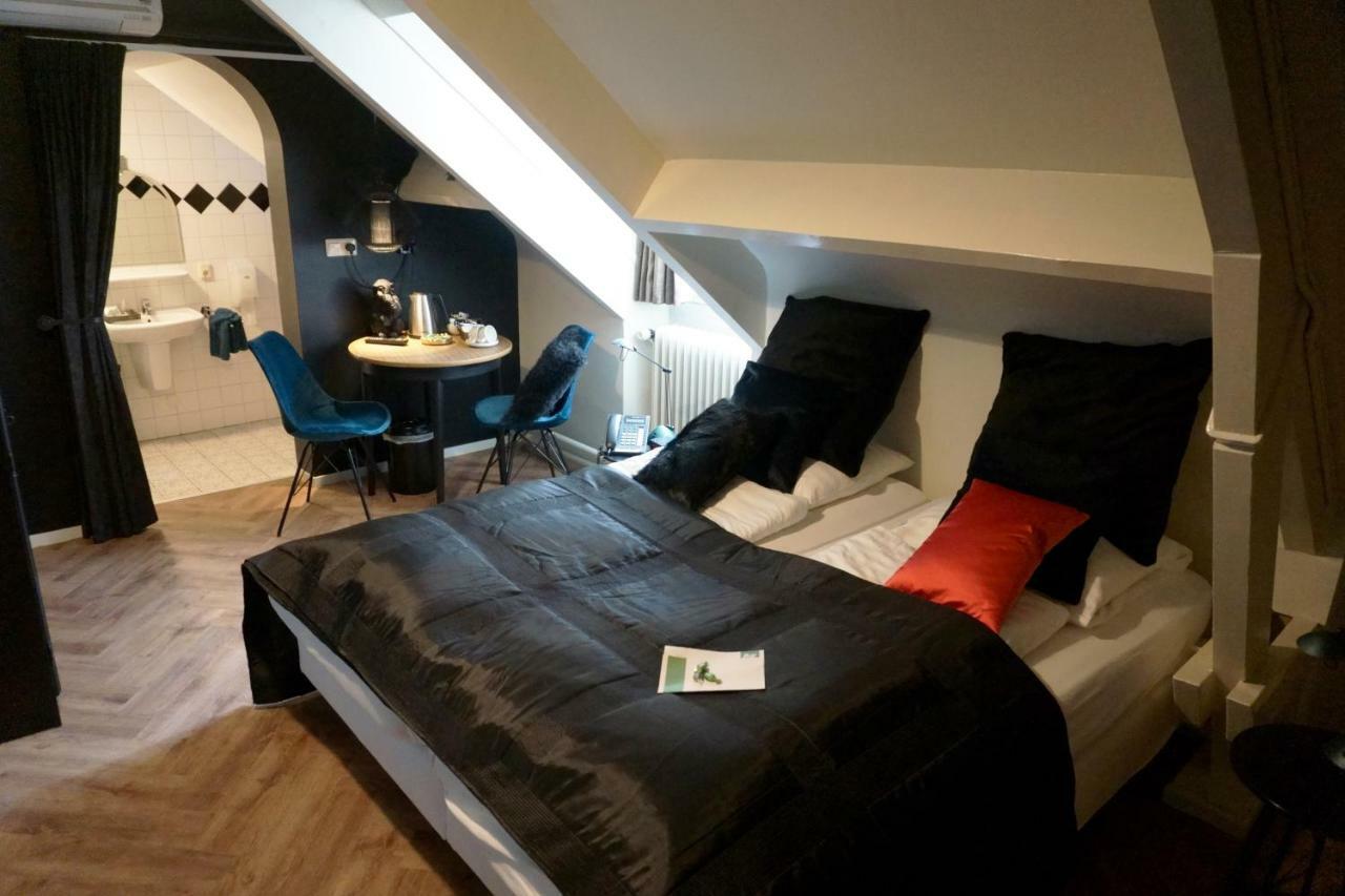 Herberg Restaurant 'T Zwaantje Mook Exteriör bild
